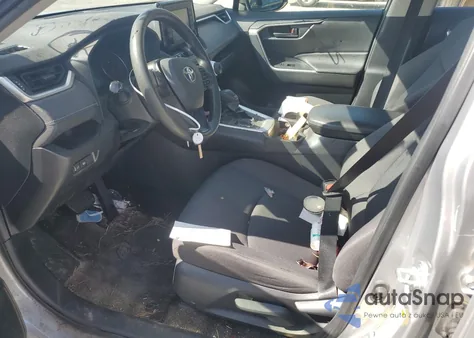 2019 Toyota Rav4 Le z USA, uszkodzony, nr VIN JTMH1RFV9KD506686